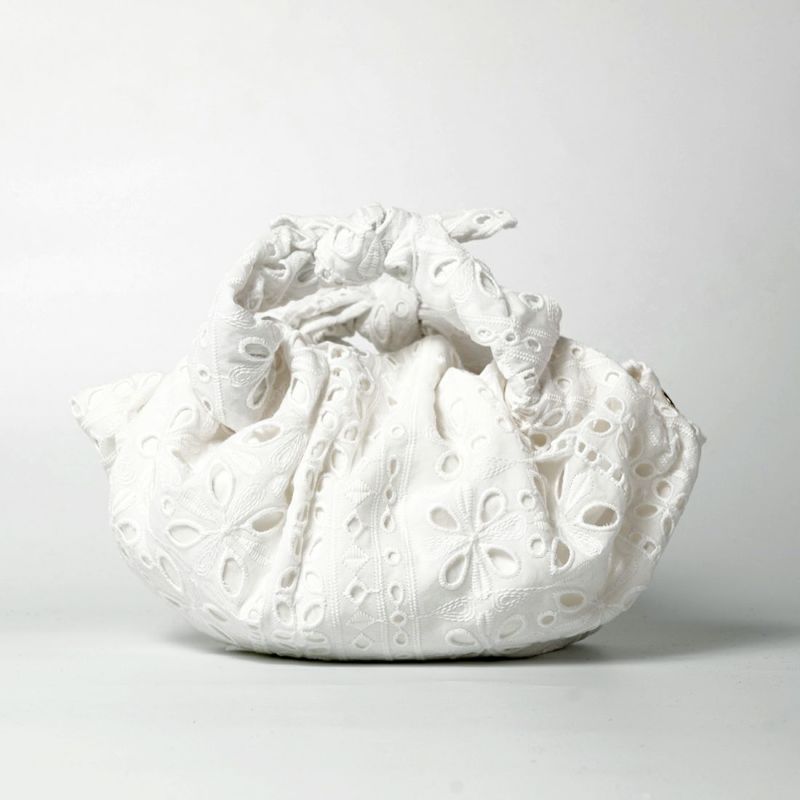 24S/S】Candy Wrapper Hand Bag Medium(Lace) | AINEXX ONLINE